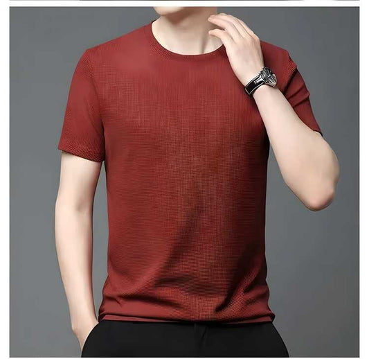 Men's comfortable casual t-shirt for men in rich red color, perfect for everyday wear